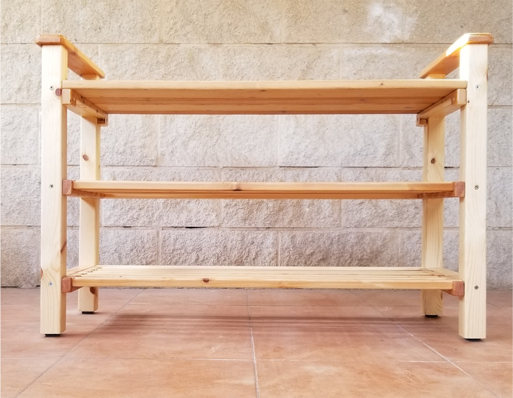 IMG: Shoeshelf - head on view